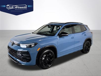 New 2025 Volkswagen Tiguan SE R-Line