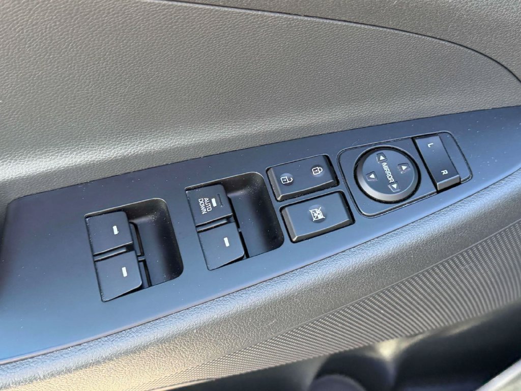 Used 2019 Hyundai Tucson SE FWD image 25