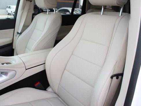 Used 2024 Mercedes-Benz GLS 450 4MATIC image 6
