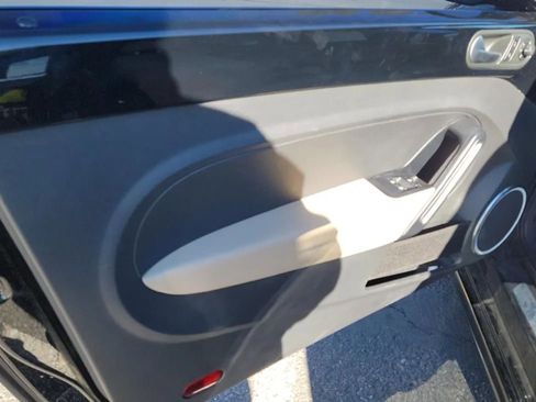 Used 2013 Volkswagen Beetle 2.5 50's Edition image 9