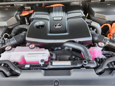 New 2026 Lexus LX 700h Luxury image 23