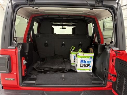 Used 2021 Jeep Wrangler Unlimited Rubicon image 15