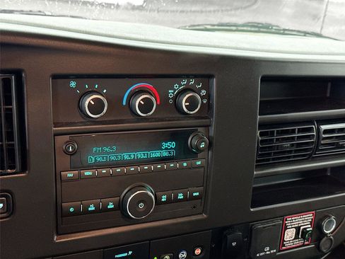 New 2026 GMC Savana 4500 4500 VAN 159 w/ Driver Convenience Package image 9