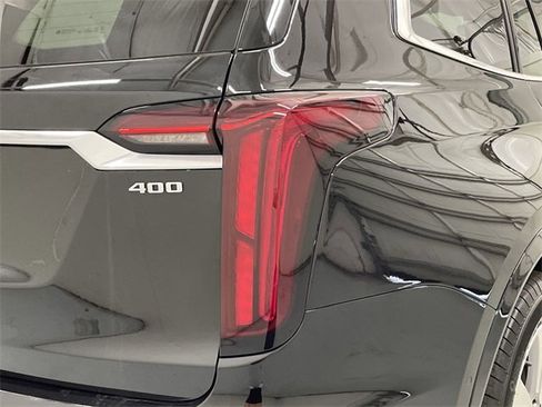 Certified 2025 Cadillac XT6 Premium Luxury w/ Platinum Package image 16