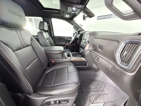 Used 2023 Chevrolet Silverado 2500 High Country image 18