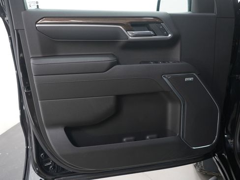 Used 2022 Chevrolet Silverado 1500 LT Trail Boss w/ LT Trail Boss Premium Package image 21