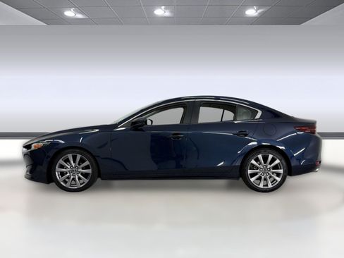 Used 2019 MAZDA MAZDA3 Sedan w/ Select Package FWD image 2