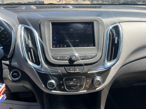 Used 2024 Chevrolet Equinox LS w/ LS Convenience Package FWD image 12