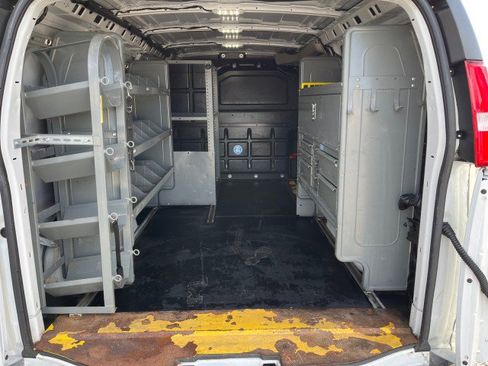 Used 2020 Chevrolet Express 2500 w/ Driver Convenience Package image 20