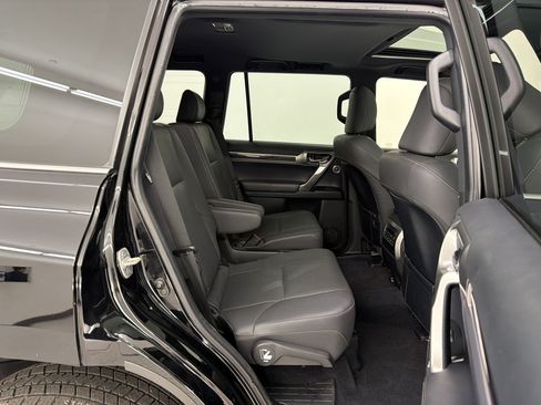 Certified 2023 Lexus GX 460 Premium w/ Accessory Package AWD/4WD image 32