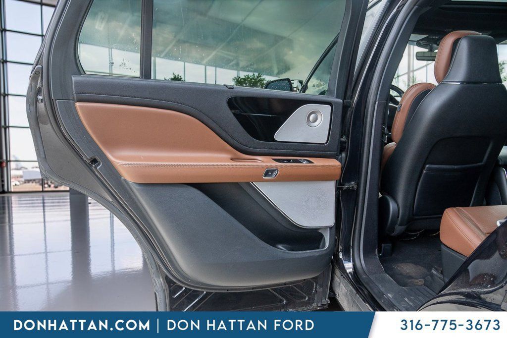 Used 2023 Lincoln Aviator Reserve w/ Equipment Group 201A AWD/4WD image 19