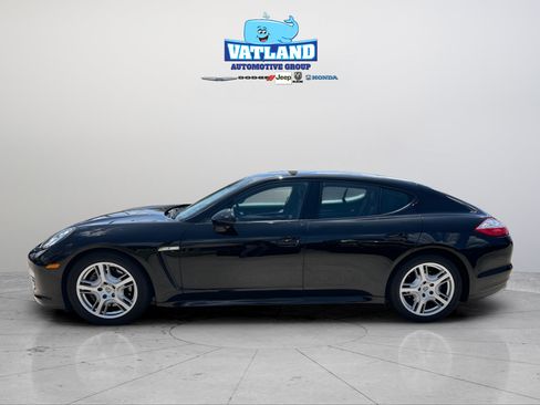 Used 2011 Porsche Panamera 4 AWD/4WD image 30