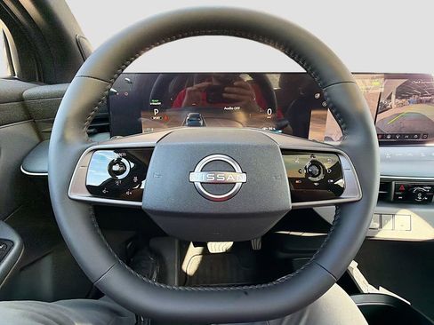 New 2026 Nissan Leaf Platinum+ image 11