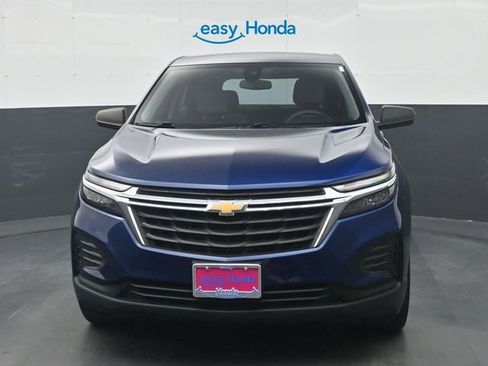 Used 2022 Chevrolet Equinox LS FWD image 3
