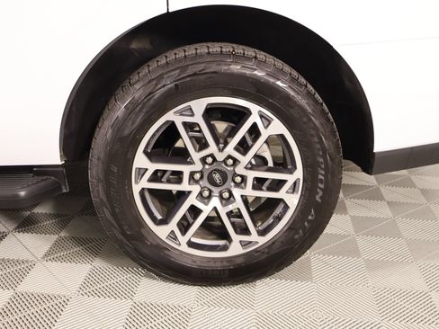 Used 2025 Ford Expedition Active AWD/4WD image 21
