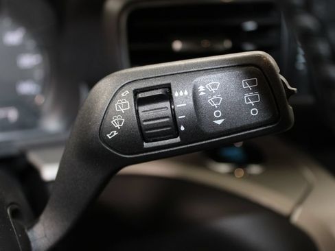 Used 2023 Ford Explorer XLT w/ Equipment Group 202A AWD/4WD image 35