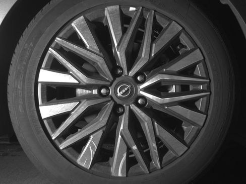 Used 2025 Nissan Altima 2.5 SV image 13