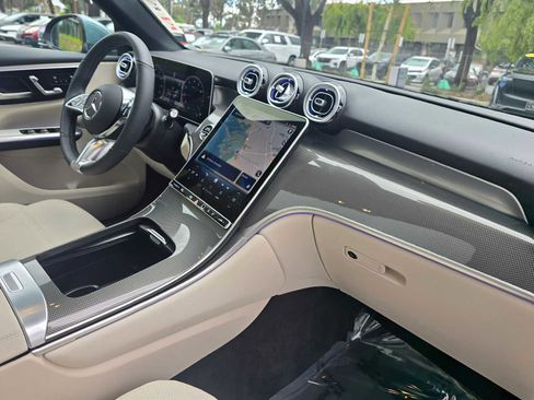 Used 2026 Mercedes-Benz GLC 300 4MATIC image 12