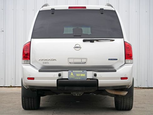 Used 2013 Nissan Armada SV image 10