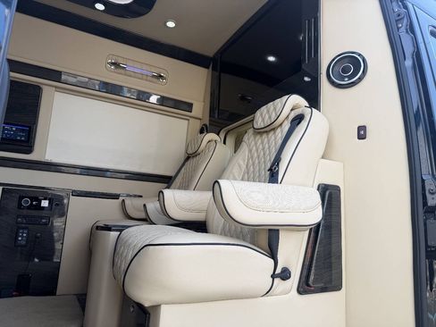 Used 2019 Mercedes-Benz Sprinter 170 image 5