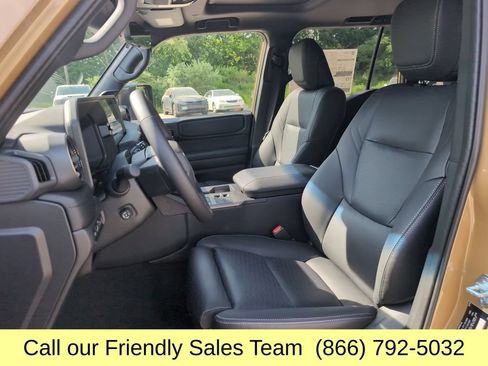 New 2026 Toyota Land Cruiser w/ Premium Package AWD/4WD image 9