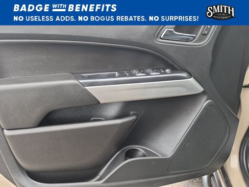 Used 2022 Chevrolet Colorado ZR2 AWD/4WD image 19
