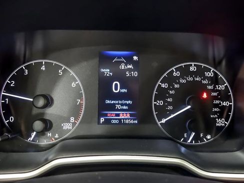 Certified 2024 Toyota Corolla SE FWD image 15