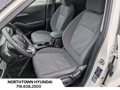 Used 2024 Kia Seltos LX image 10