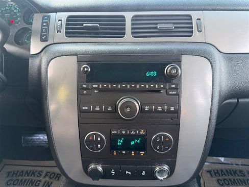 Used 2014 Chevrolet Silverado 2500 LTZ w/ LTZ Plus Package AWD/4WD image 25
