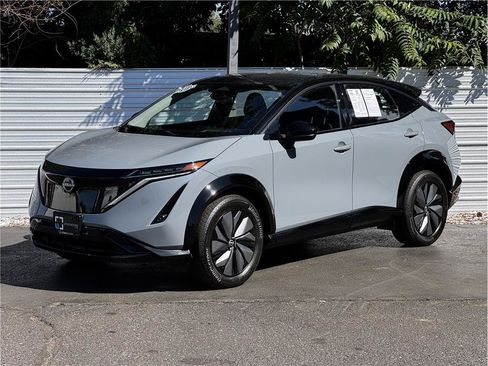 Used 2024 Nissan Ariya AWD image 8