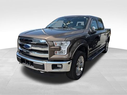 Used 2016 Ford F150 Lariat w/ Equipment Group 502A Luxury AWD/4WD image 2