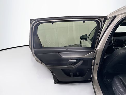 Used 2025 MAZDA CX-90 3.3 Turbo w/ Preferred Package AWD/4WD image 27