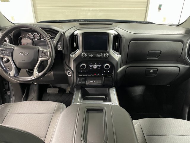 Used 2021 Chevrolet Silverado 1500 RST w/ Max Trailering Package AWD/4WD image 13