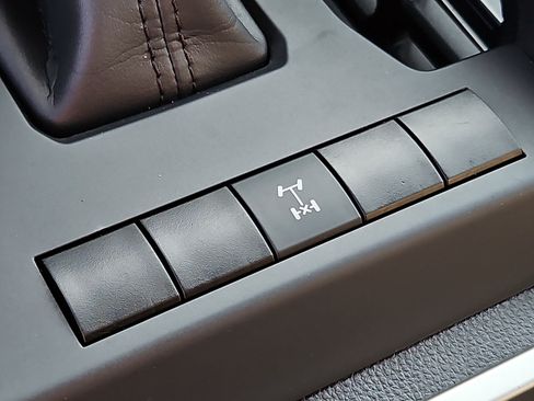 Used 2024 Toyota Tacoma TRD Off-Road AWD/4WD image 25