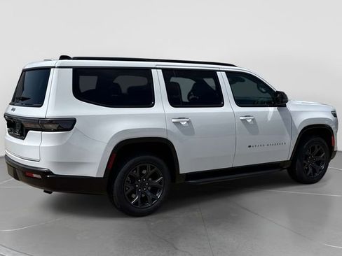 New 2026 Jeep Grand Wagoneer Limited AWD/4WD image 4