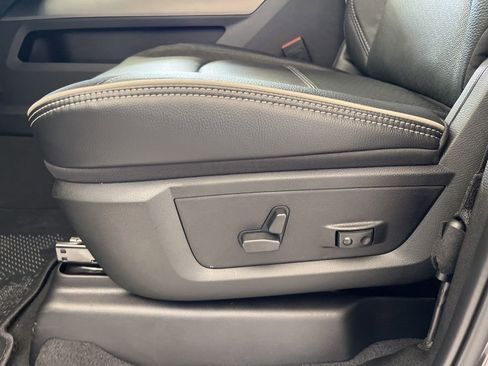 New 2024 RAM 2500 Laramie w/ Night Edition image 41