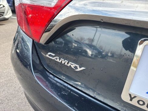 Used 2015 Toyota Camry XLE image 11