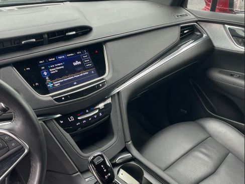 Used 2023 Cadillac XT5 Premium Luxury w/ LPO, Floor Liner Package AWD/4WD image 8