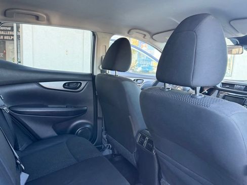 Used 2020 Nissan Rogue Sport S FWD image 18