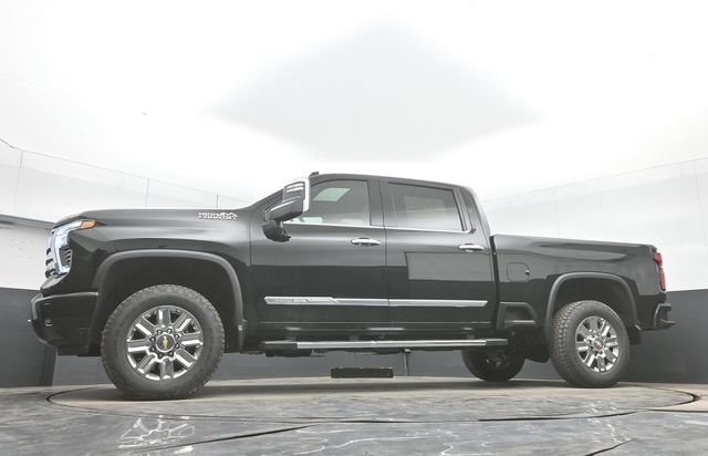 Used 2026 Chevrolet Silverado 2500 High Country w/ Technology Package AWD/4WD image 49