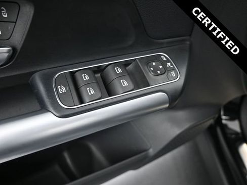 New 2025 Mercedes-Benz GLA 250 image 12