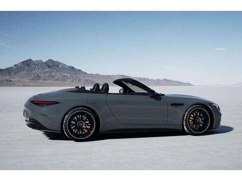 Used 2025 Mercedes-Benz SL 63 AMG S e Performance 4MATIC image 18