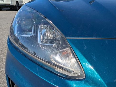 Used 2020 Ford Escape SE image 10