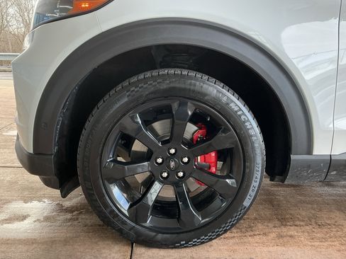 Used 2021 Ford Explorer ST w/ Equipment Group 401A image 26