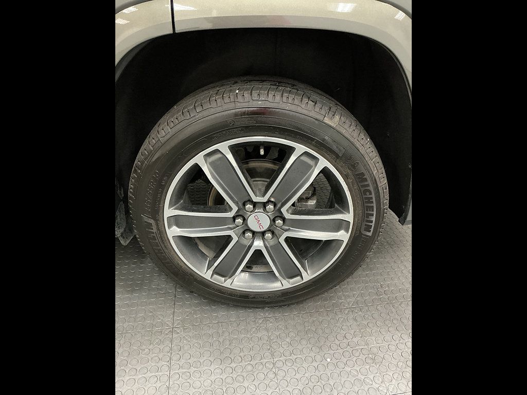 Used 2018 GMC Acadia Denali AWD/4WD image 40