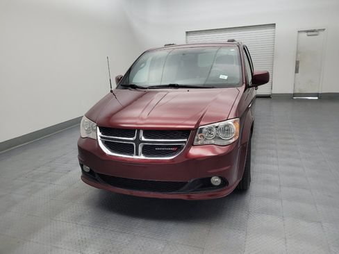 Used 2018 Dodge Grand Caravan SXT FWD image 15
