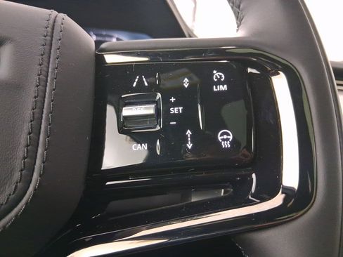 New 2025 Land Rover Range Rover Sport Dynamic SE image 16