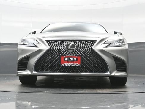 Used 2019 Lexus LS 500 AWD w/ Accessory Package (Z2) image 32