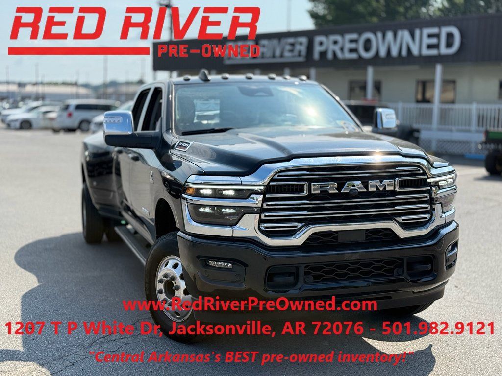 Used 2025 RAM 3500 Laramie AWD/4WD image 1