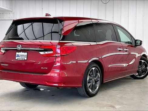 Certified 2024 Honda Odyssey Elite image 12